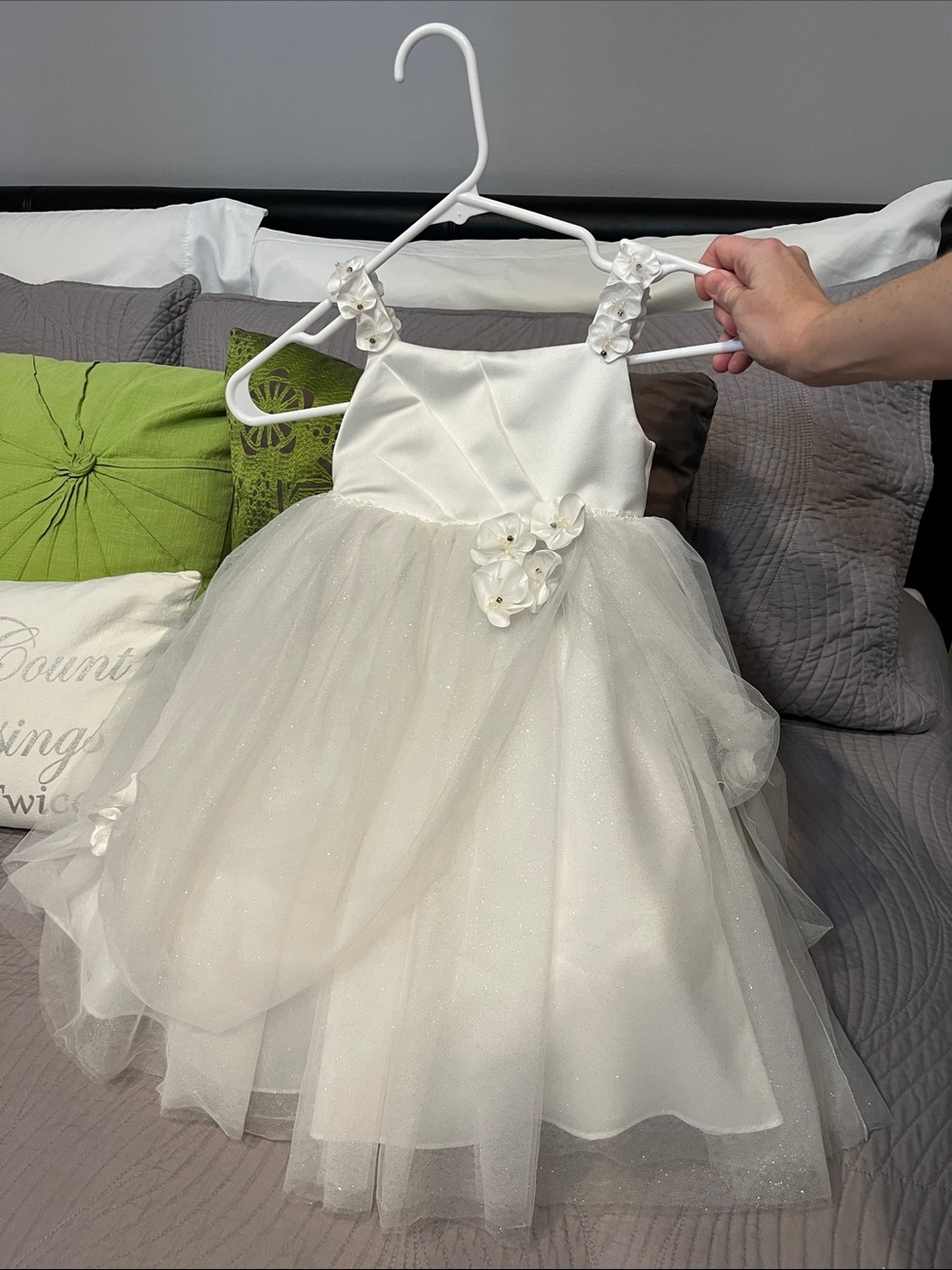 Disney Fantasy Weddings flower girls dress size 4T